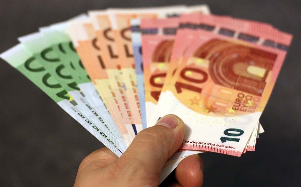 Italy: the Cash Limit